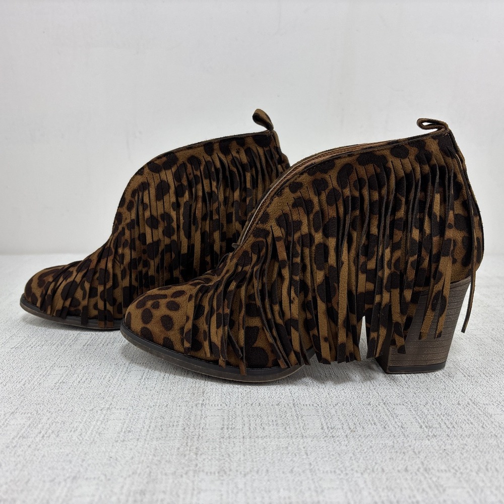 Mobwife Mata Leopard‎ Suede Fringe Ankle Boots Women's Size 7.5 Animal Print EUC